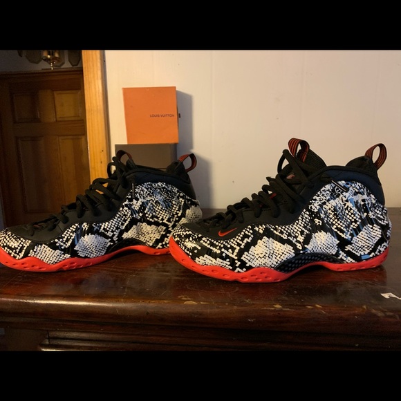 Foamposite one - Picture 3 of 5
